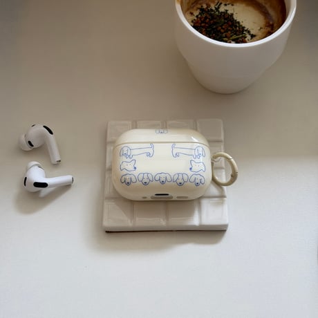 ワンちゃん Airpods Pro3ケース 犬キーホルダー Airpods4/3カバー pro2/pro1 ベージュ 頑丈 大人可愛い[M6111]