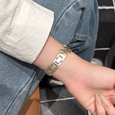 高級感 AppleWatchバンド おしゃれ金属 アップルウォッチバンド Series10/9 Ultra series8 7 6 5 4  3 2 SE SE2 高品質 セレブ愛用[M5252]