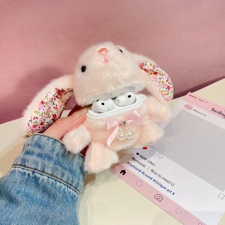 ウサギぬいぐるみ Airpods Pro3ケース ふもふも Airpods 4/3カバーケース AirpodsPro2/1 かわいい ギフトにおすすめ [M6486]