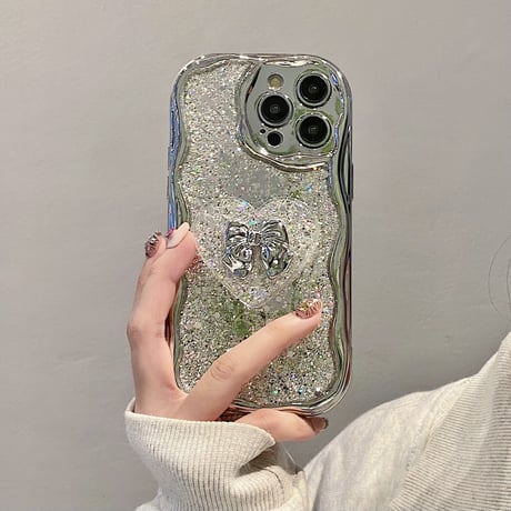 グリッター うねうね iPhone15pro/15promaxケース リボングリップ付き iPhone14pro/13promaxケース シルバー高級感 [M4262]
