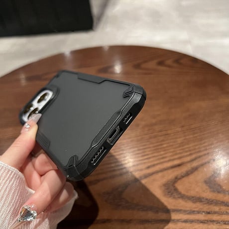 耐衝撃 iPhone15Pro/15ProMaxケース 指紋防止 滑り止め加工 iPhone14/13/12proカバー カッコイイ[M3530]