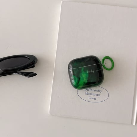 ぼかしグリーン Airpods 4ケース エメラルド柄 Airpodspro2/proカバー Airpods3/2 めっちゃ可愛い リング付き[M4904]