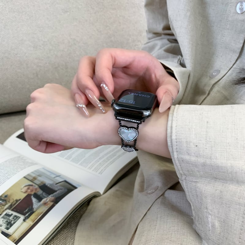 ビジューハート Apple watchバンド おしゃれアップルウォッチ ビジューハート Apple watchバンド おしゃれアップルウォッチ