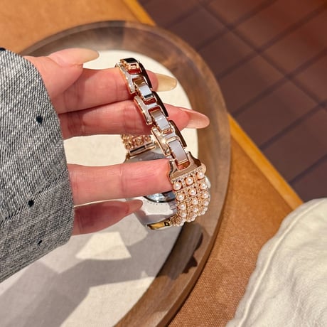 上品 AppleWatchバンド パールブレスレット  メタル AppleWatchベルト Series 11/10/9/8 SE3/2  Ultra3/2/1 高級感高品質 [M6408]