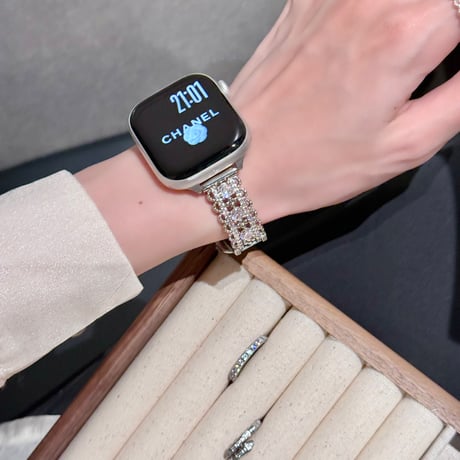 ダイヤとレザー  AppleWatchバンド レーストリムデザイン AppleWatchベルト Series 11/10/9/8 SE3/2  Ultra3/2/1 高級感高品質[M6490]