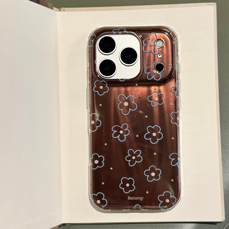 ブラウン 花柄 iPhone17Pro/17ケース 艶感 iPhone17ProMax/16P