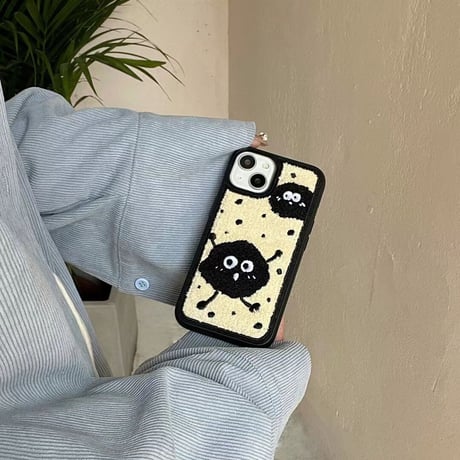 刺繡 モンスター iphone15/15Proケース  かわいい iPhone14/13/12Proカバー 秋冬コーデ ギフトにおすすめ[M3588]