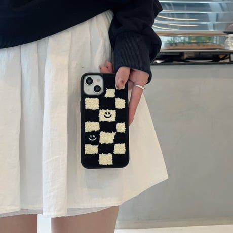 刺繡 にこちゃん iphone16/15Proケース  チェック柄 iPhone14/13/12Proカバー  秋冬人気アイテム 手さわりいい[M3589]