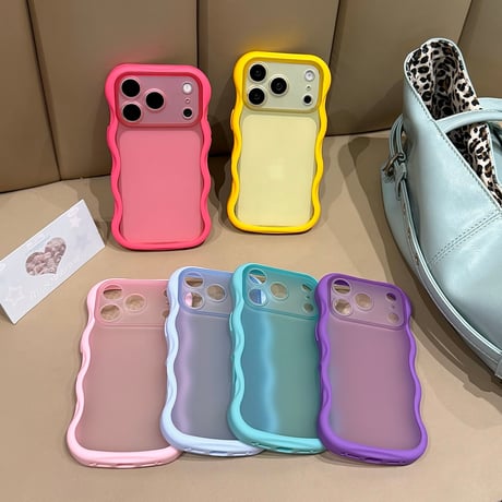 うねうね iPhone17/17Proケース 指紋防止 iPhone16Pro/15pro/14ProMaxケース カメラ保護 シンプル風[M6535]