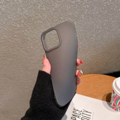 薄型軽量 iPhone16pro/16ケース 指紋防止 マット素材 iPhone15promax/14/13proカバー 半透明 夏向け 男女兼用  [M5366]