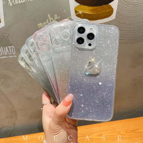 ジュエリーハクチョウ iPhone14/15Proケース 豪華 アイフォン13/12/11カバー ラメ入りシール カメラレンズフイルム付き 綺麗 お洒落[M2743]