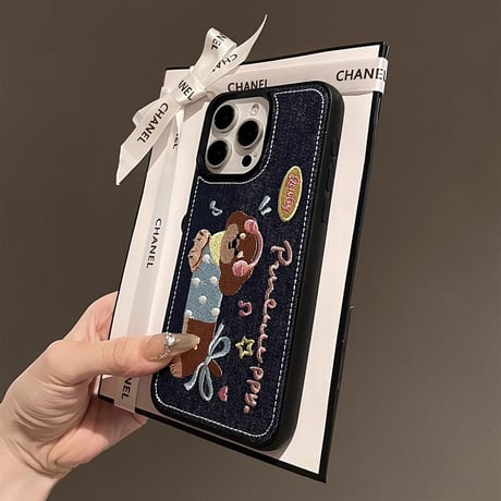 刺繡犬ちゃん iPhone16pro/16ケース デニム素材 iPhone15Pro/14/13proケース 秋冬ファッション 耐久性[M4732]