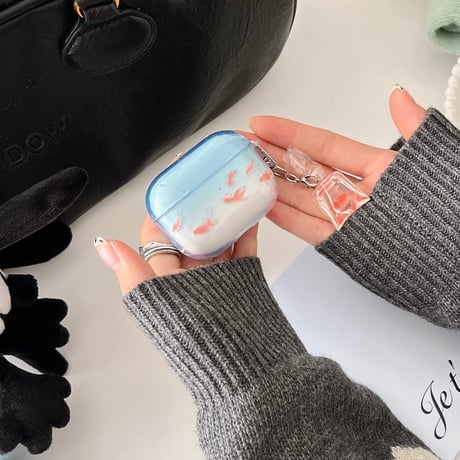 ニシキゴイ 観賞魚 Airpods４ケース めっちゃかわいい Airpods3/pro2カバー 錦鯉キーホルダー付 プレゼントにおすすめ 男女兼用[M4852]