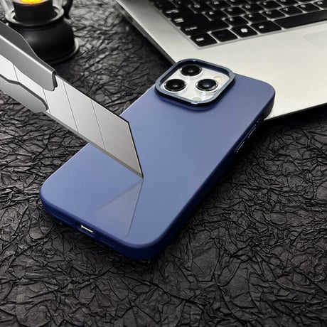 指紋防止 iphone15/15proケース  高級感 iphone14/13/12Proカバー  金属製カメラフレーム薄型 耐衝撃 [M3559]