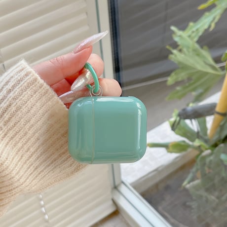 Airpods Pro3ケース カバー 無地  Airpods 4/3カバー  AirpodsPro2/1  光沢感 リング付 持ち運びやすい [M6121]
