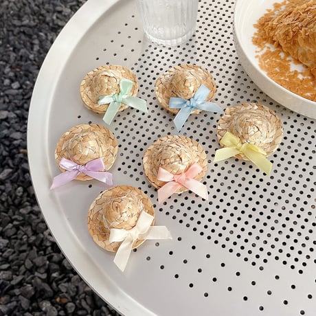 麦わら帽子  スマホグリップ リボン付き かわいい 面白い グリップトーク  スマホリング   伸び縮み式 落下防止 卓上スタンド機能 ギフトにおすすめ[M3426]