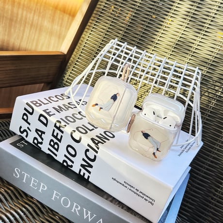 Airpods４ケース 横になる人 可愛い Airpods3/pro2カバー リング付き プレゼントにおすすめ 男女兼用[M4847]
