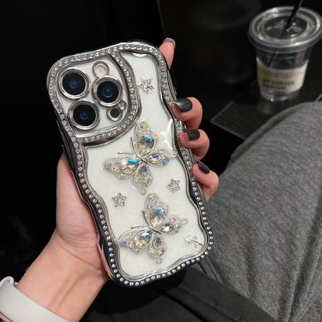 ダイヤ蝶 iPhone16pro/16カバー ジュエリーライン iPhone15pro/14/13promaxケース 上品 大人可愛い うねうね [M5364]