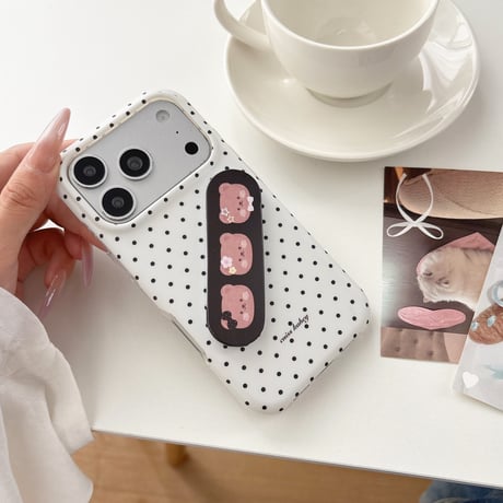 クマちゃんバンドエイドスタンド iPhone17/17Proケース 水玉模様 iPhone16Pro/15/14ケース 可愛い便利  [M6433]
