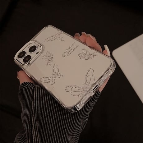 蝶 ミラー iPhone15/15proカバー リボンストラップ iPhone14promax/13pro/12カバー シルバー高級感 かわいい [M4094]
