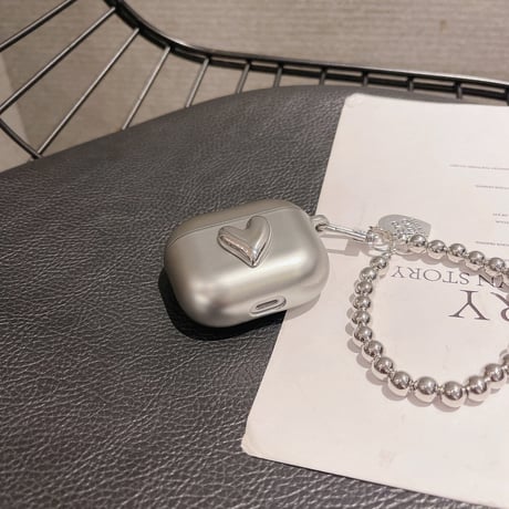 シルバーハート airpods4/3ケース ストラップ付 エアーポッズproカバー クール 可愛い 艶あり[M2049]