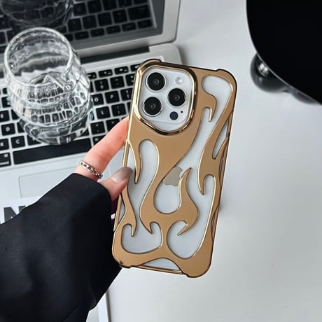放熱 iPhone16Pro/16ProMaxケース 発熱軽減 冷却 iPhone15pro/14promax/13カバー つや感 透かし彫り[M4605]