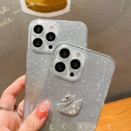 ジュエリーハクチョウ iPhone14/15Proケース 豪華 アイフォン13/12/11カバー ラメ入りシール カメラレンズフイルム付き 綺麗 お洒落[M2743]