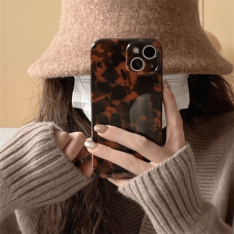 べっ甲 iPhone16Pro/16ケース チェーン付き iPhone15/14pro/13Pro/12ケース 質感ある 透明感 女子力アップ シック[M4835]