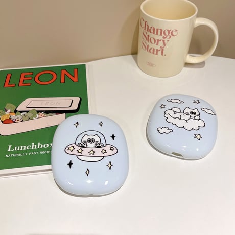 可愛い猫 AirPodsMaxケース 水色 エアーポッズ マックス専用カバー かわいい 耐久性あり ギフトに最適[M3881]