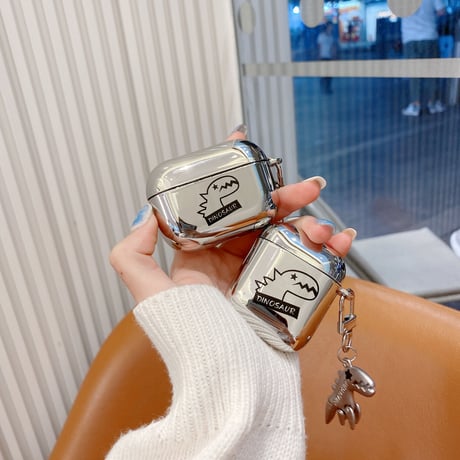 【Airpods 4】銀色 恐竜  airpodspro2/1ケース  dinosaur キーホルダー airpodsカバー チェーン付き 紐掛け 頑丈ツヤあるM395