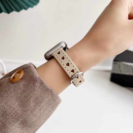 本革 Apple watchベルト 透かし彫り ハート アップルウォッチバンド Ultra series8 7 6 5 4  3 2 SE SE2 高品質高級感[M4885]