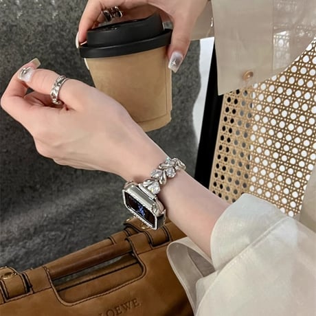 おしゃれ アップルウォッチS10/9 バンド キラキラハート Apple Watch Ultra Series 8 7 6 5 4 シリーズ 3 2 SE SE2 女子力高い[M4596]