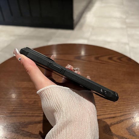 耐衝撃 iPhone15Pro/15ProMaxケース 指紋防止 滑り止め加工 iPhone14/13/12proカバー カッコイイ[M3530]