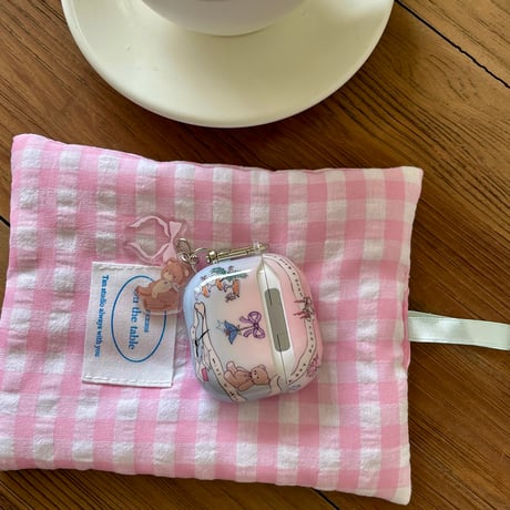 大人可愛い Airpods4ケース クマちゃん  Airpods3/Pro2ケース airpodspro2カバー  キーチェーン付 ギフトにおすすめ[M5133]