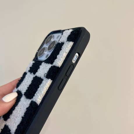 秋冬 刺繡入り iphone16/15proケース  チェック柄 iphone14pro/13/12/11カバー  柔らかい 温かい   ファッションセンスいい  ギフトにいおすすめ [M2242]