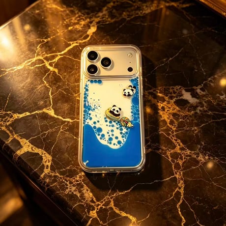 泳ぐパンダ iPhone17Pro/17ケース 海の水いり iPhone16Promax/15Proカバー 面白い 頑丈 ギフトにおすすめ [M6399]