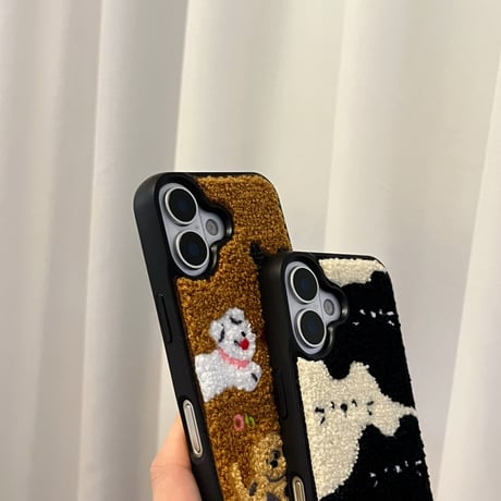 ニット猫ちゃん iPhone16/16proケース 刺繡入り iphone15pro/14/13/12proカバー 秋冬に流行る 可愛い [M4872]