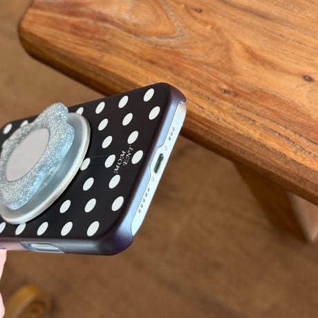 花型ミラーグリップ付 iPhone17pro/17ケース 水玉模様 MagSafe対応 iPhone16/15proケース 耐久性 韓国っぽ ガーリーファッション[M6058]