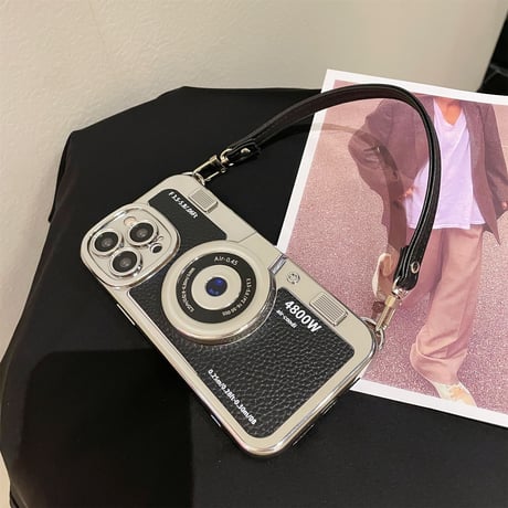 カメラデザイン iPhone15/14proケース ストラップ付アイフォン13pro/12/11カバー お揃い 皮 頑丈 プレゼントにおすすめ[M2458]
