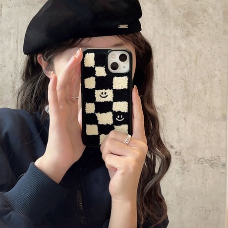 刺繡 にこちゃん iphone16/15Proケース  チェック柄 iPhone14/13/12Proカバー  秋冬人気アイテム 手さわりいい[M3589]