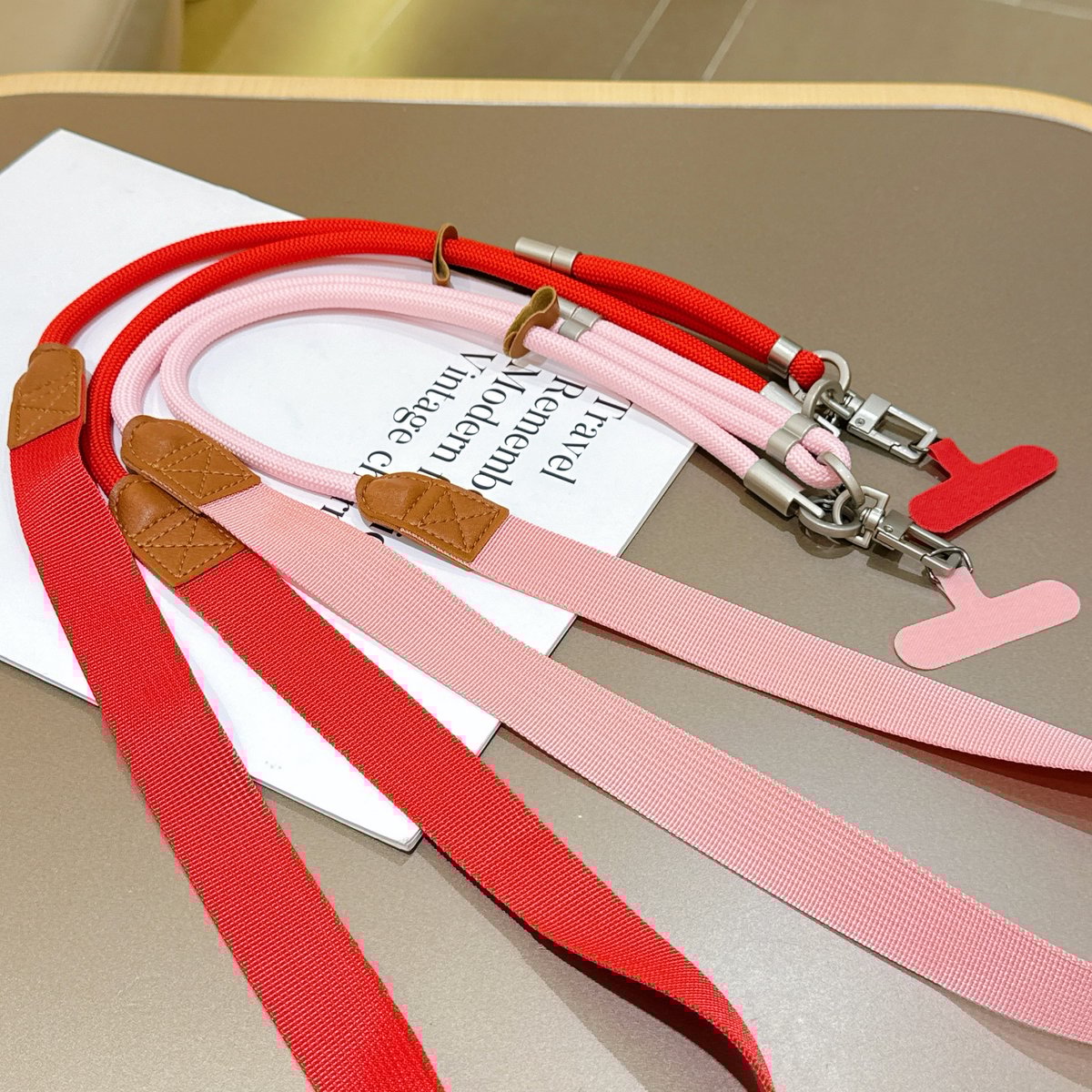 すまほショルダーストラップ 長さが調整可能 斜めがけ 肩掛け ロング