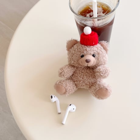 熊ぬいぐるみ Airpods４ケース レッド帽子 Airpods3/pro2カバー 柔らかい かわいい ギフトにおすすめ [M5037]