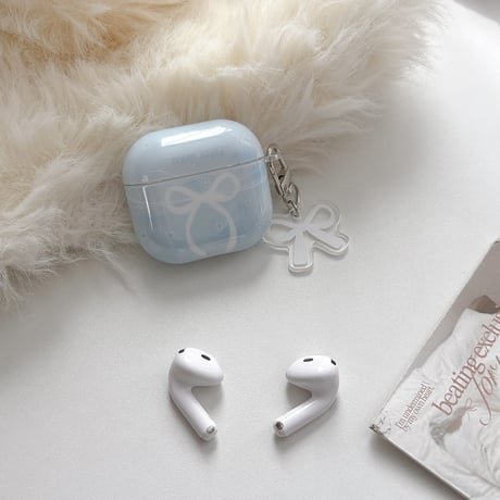ホワイトリボン柄 AirPodsPro3ケース 韓国っぽ Airpods4/3ケース  AirpodsPro2/Pro1カバー  リボンキーホルダー 可愛い[M5971]