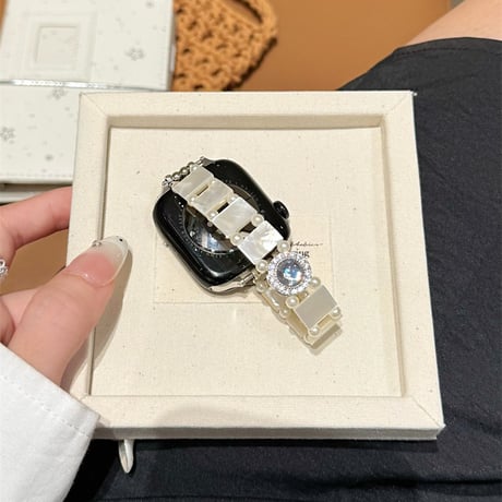 淡水真珠貝 アップルウォッチS11/10 バンド ホワイト Apple Watch Ultra Series 8 7 6 5 4 シリーズ 3 2 SE SE2 エレガント 高級感[M6343]