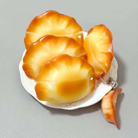 餃子 Airpods 4ケース キーホルダー付 AirpodsPro2ケース  焼き餃子/蒸し餃子  airpods3カバー 美味しそう ギフトにおすすめ [M5610]