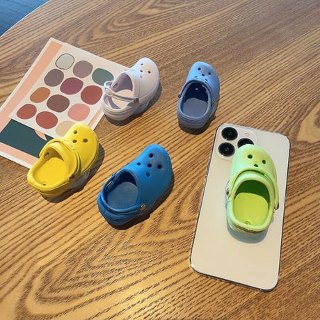 クロックスサンダル スマホグリップスタンド  かわいい面白い 粘着タイプ 個性ファッション 全機種対応 ギフトにおすすめ[M2638]