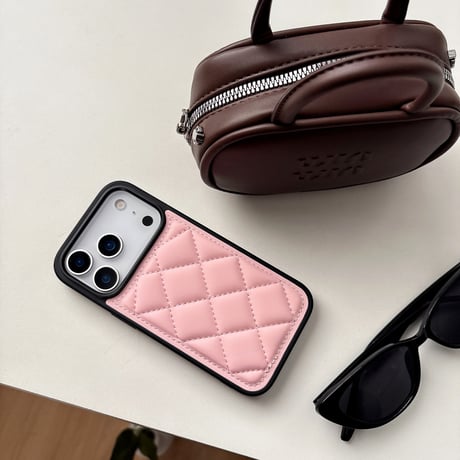 高級感 iPhone17Pro/17ケース キルティングデザイン iPhone16/15promax/14/13proカバー 上品 オシャレ セレブ愛用[M5876]