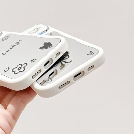 韓国風 鏡付iPhone15/15プロカバー Lucky/Happy iPhone14pro/13/12ケース お揃い 便利 [M4364]