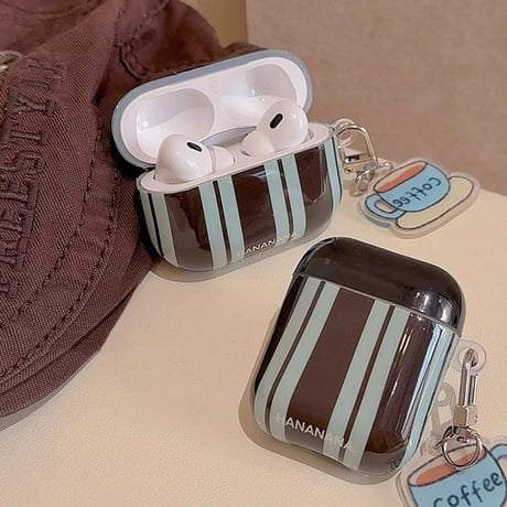 Airpods 4ケース 縞模様 コーヒーチャーム付 AirpodsPro2/Pro1カバー  エアポッズ3/2 シック インスタ人気[M4705]