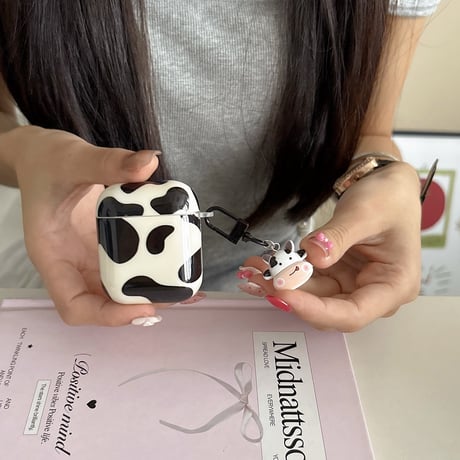 牛柄 Airpods4ケース アニマル柄 Airpods3/Pro2ケース airpodspro2カバー  リング/牛キーホルダー ギフトにおすすめ[M5661]